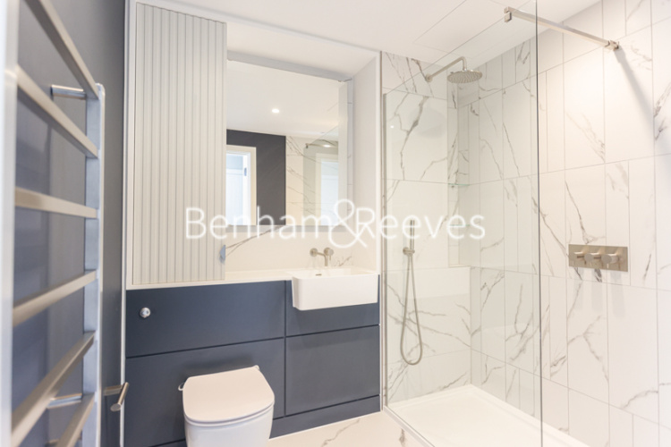 2  bedrooms flat to rent in Phoenix Court Vauxhall, Nine Elms, SE11-image 5