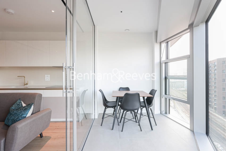 1 bedroom flat to rent in Electric Boulevard, Nine Elms, SW11-image 7