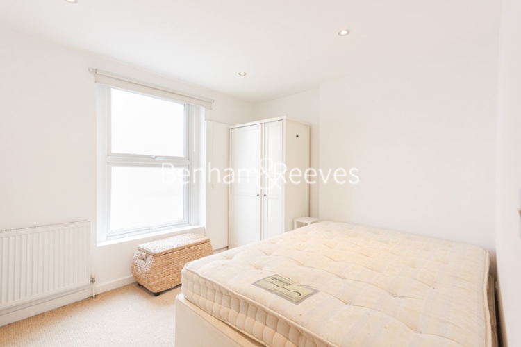 3 bedrooms flat to rent in Queenstown Road, Nine Elms, SW8-image 3