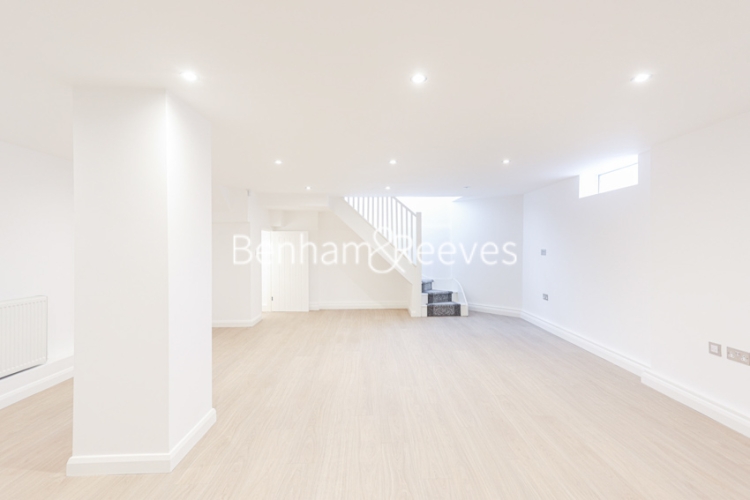 3  bedrooms flat to rent in Queenstown Road, Nine Elms, SW8-image 9