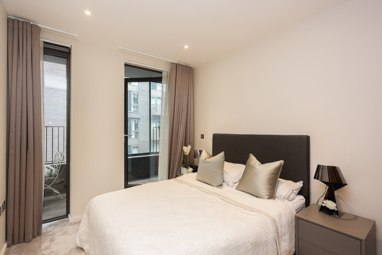 2  bedrooms flat to rent in Ambassador Building, Nine Elms, SW11-image 3
