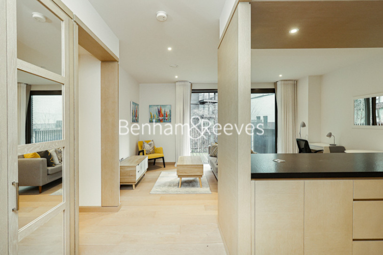 2  bedrooms flat to rent in Legacy Building, Viaduct Gardens, SW11-image 12