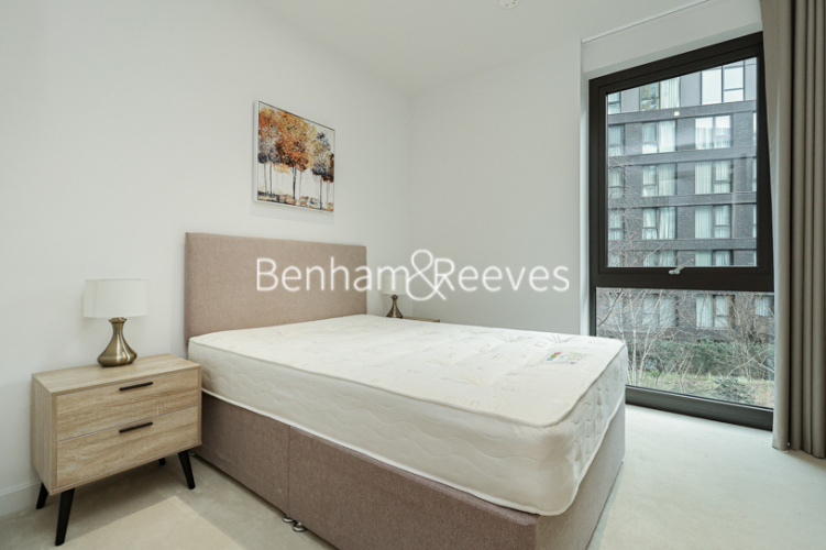2  bedrooms flat to rent in Legacy Building, Viaduct Gardens, SW11-image 18