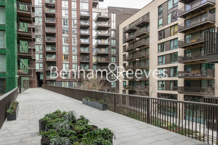 2  bedrooms flat to rent in Legacy Building, Viaduct Gardens, SW11-image 21