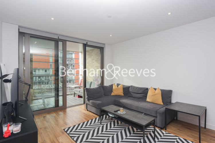 1  bedroom flat to rent in Radley House, Palmer Road, SW11-image 1