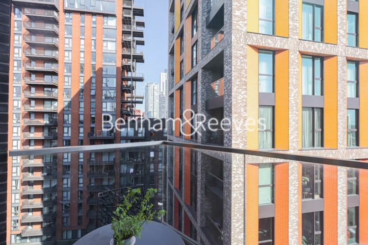 2 bedrooms flat to rent in Charles Clowes Walk, Nine Elms, SW11-image 9