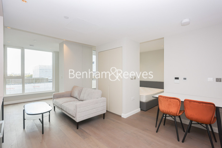 Studio flat to rent in Gasholder Place, Nine Elms, SE11-image 1