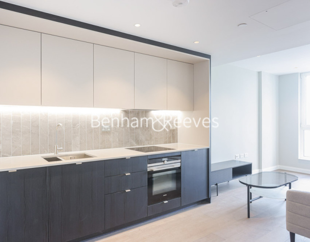 Studio flat to rent in Phoenix Court, Oval, SE11-image 2