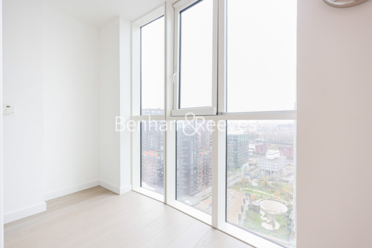 1 bedroom flat to rent in Wandsworth Road, Nine Elms, SW8-image 8