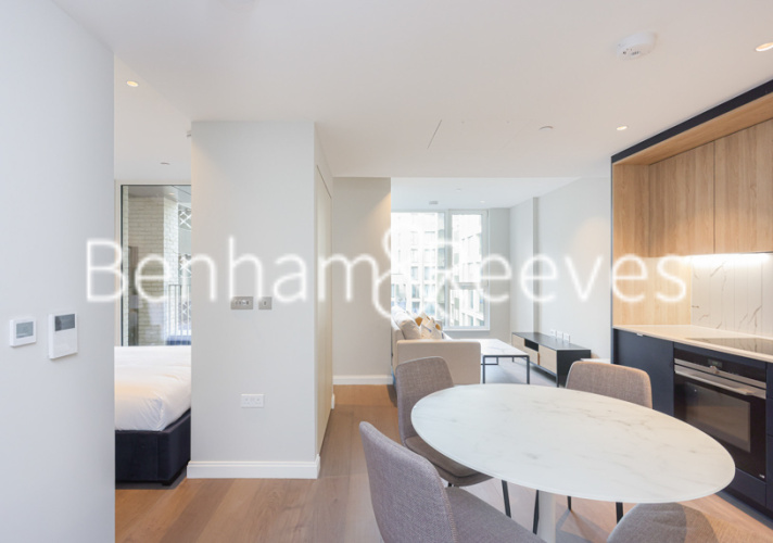 Studio flat to rent in Gasholder Place, Nine Elms, SE11-image 3