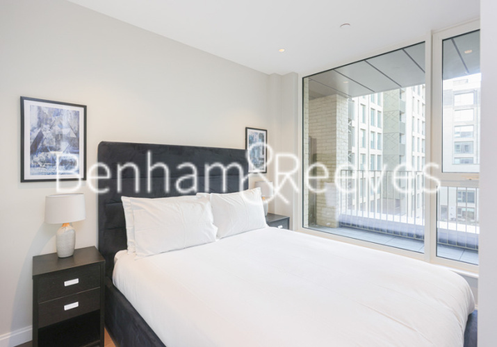 Studio flat to rent in Phoenix Court, Gasholder Place, SE11-image 4