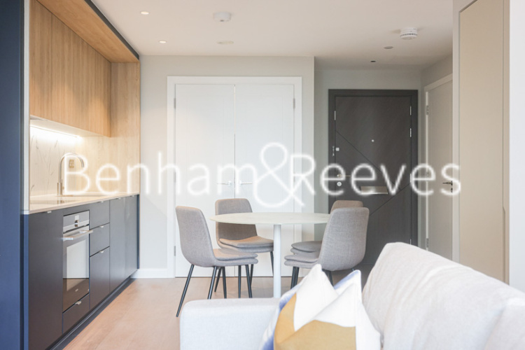 Studio flat to rent in Phoenix Court, Gasholder Place, SE11-image 13