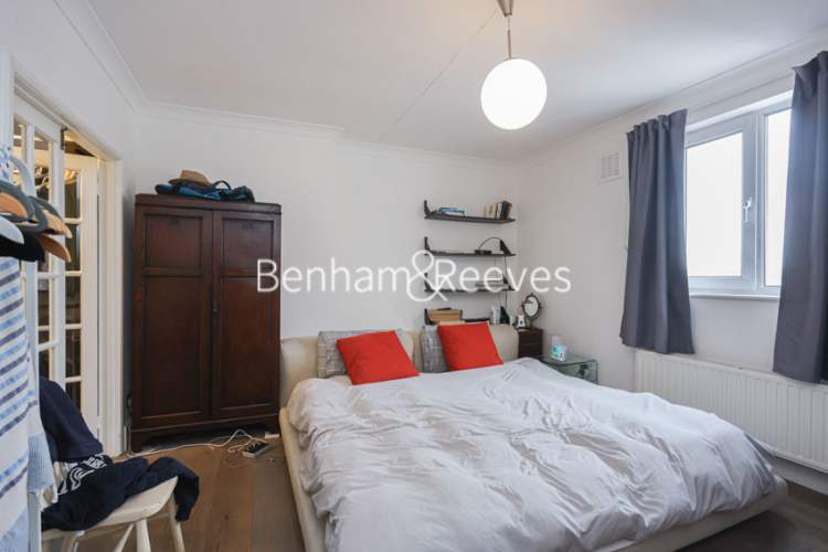 3 bedrooms flat to rent in Wandsworth Road, Nine Elms, SW8-image 4