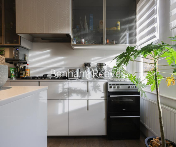 3 bedrooms flat to rent in Wandsworth Road, Nine Elms, SW8-image 9