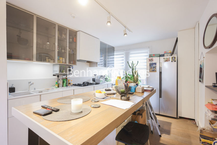 3 bedrooms flat to rent in Wandsworth Road, Nine Elms, SW8-image 17