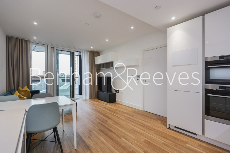 1 bedroom flat to rent in Wandsworth Road, Nine Elms, SW8-image 17