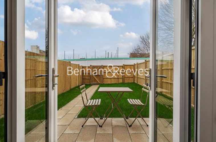 2  bedrooms house to rent in Pear Mews, Tooting, SW17-image 6