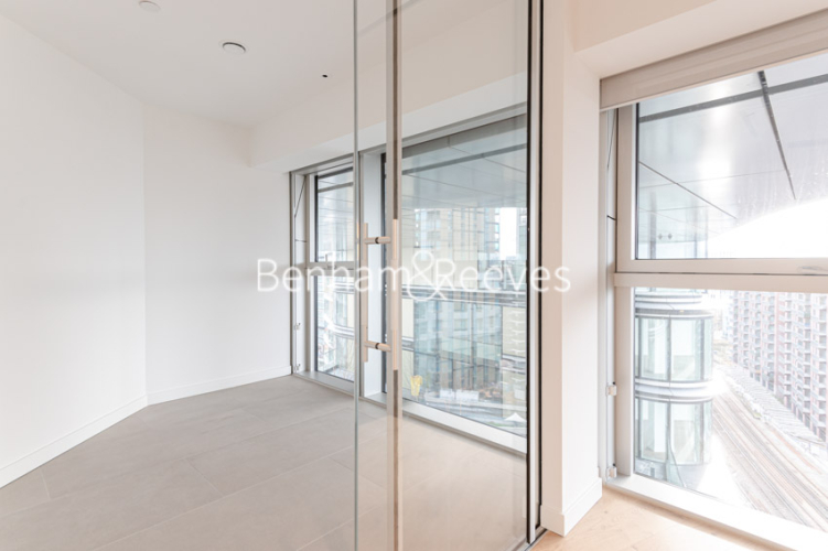 2 bedrooms flat to rent in Electric Boulevard, Nine Elms, SW11-image 5