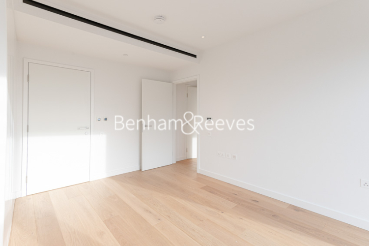 2 bedrooms flat to rent in Electric Boulevard, Nine Elms, SW11-image 8