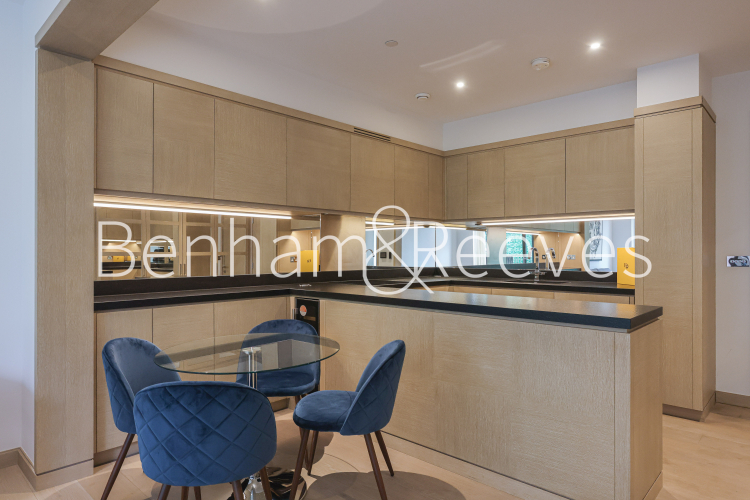 1  bedroom flat to rent in Legacy Building, Viaduct Gardens, SW11-image 12