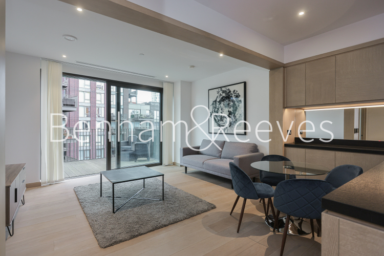 1 bedroom flat to rent in Legacy Building, Viaduct Gardens, SW11-image 15