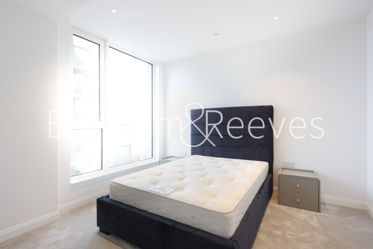 2  bedrooms flat to rent in Phoenix Court, Oval, SE11-image 12