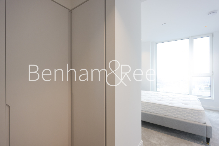 2  bedrooms flat to rent in Phoenix Court, Oval, SE11-image 14