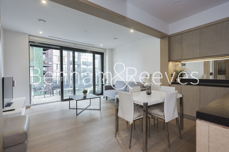 1  bedroom flat to rent in Viaduct Gardens, Nine Elms, SW11-image 3