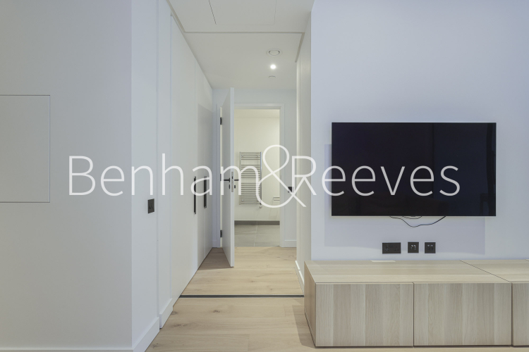 1  bedroom flat to rent in Electric Boulevard, Battersea Power Station, SW11-image 12