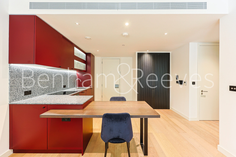 1  bedroom flat to rent in The Modern, Viaduct Gardens, SW11-image 2
