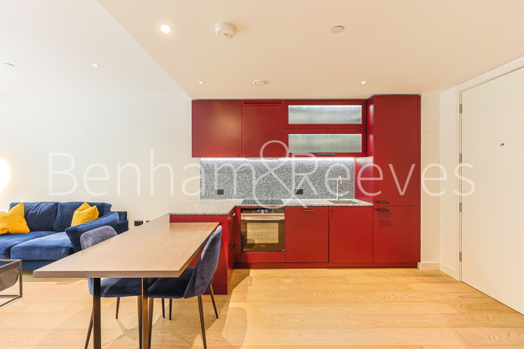 1  bedroom flat to rent in The Modern, Viaduct Gardens, SW11-image 13