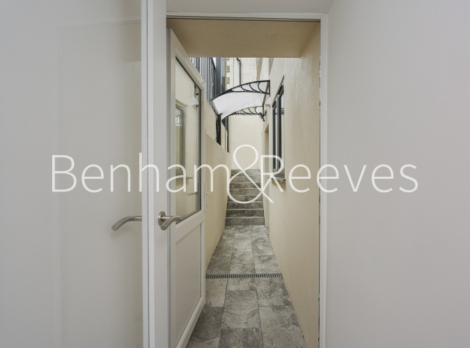 2  bedrooms flat to rent in Wandsworth Road, Nine Elms, SW8-image 9