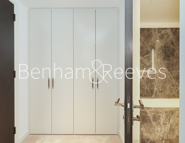 3  bedrooms flat to rent in Thames City, Vauxhall, SW8-image 18