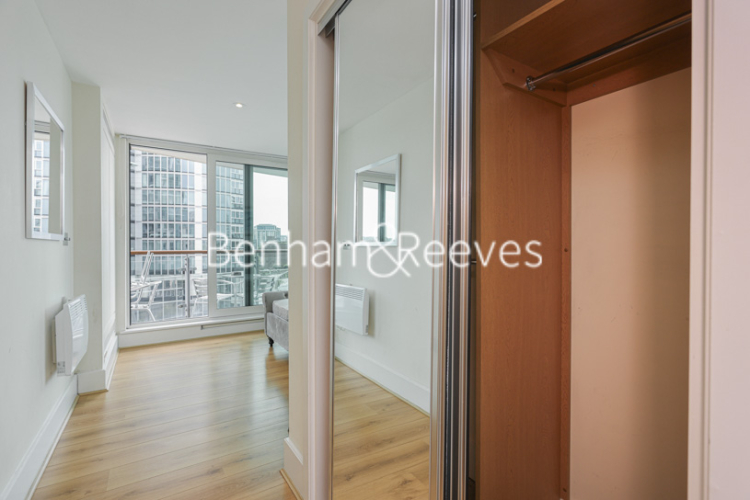 2  bedrooms flat to rent in Hamilton house, 6 St Georges Wharf, SW8-image 23