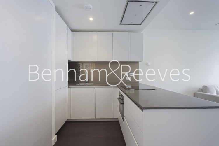 1  bedroom flat to rent in Damac Tower, Vauxhall, SW8-image 2
