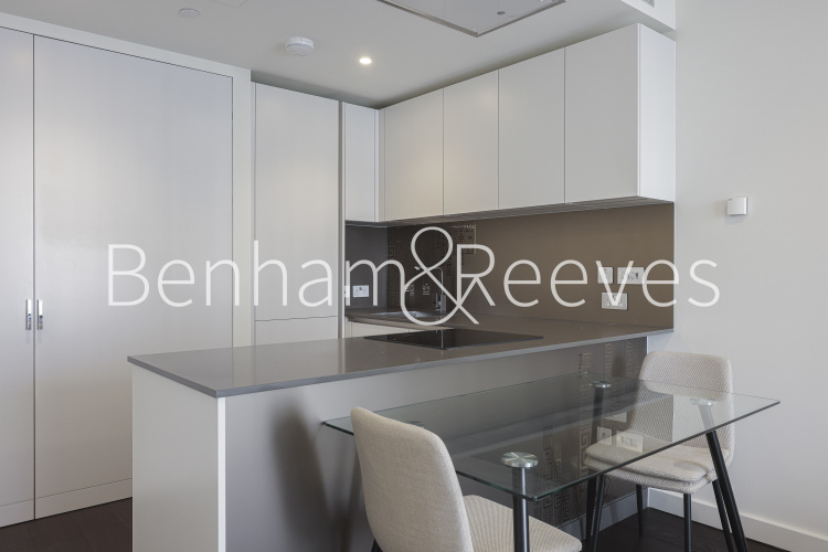 1  bedroom flat to rent in Damac Tower, Vauxhall, SW8-image 13