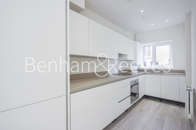 3  bedrooms house to rent in Cherry Mews, Tooting, SW17-image 2