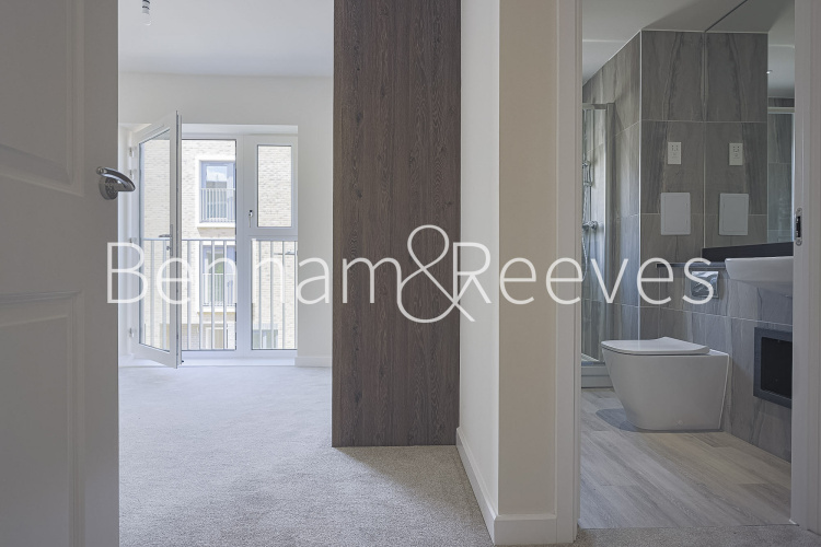 3  bedrooms house to rent in Cherry Mews, Tooting, SW17-image 10