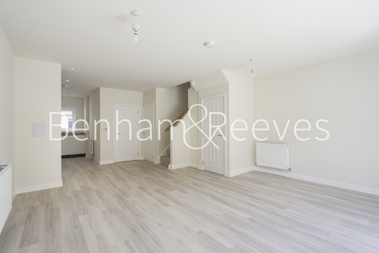 3  bedrooms house to rent in Cherry Mews, Tooting, SW17-image 12