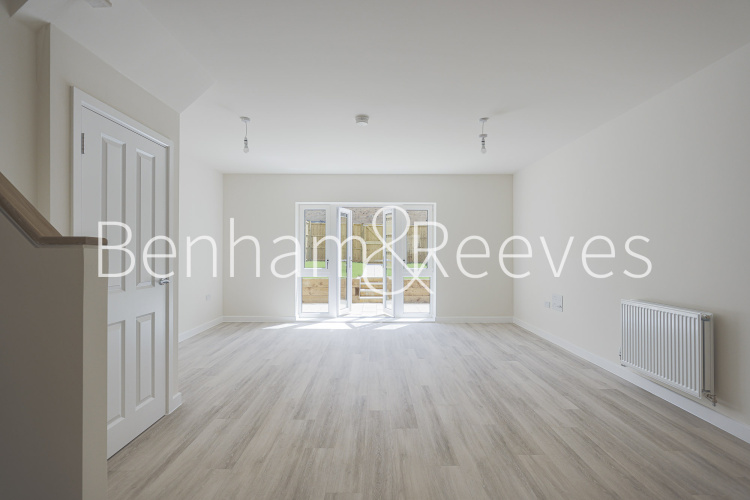 3  bedrooms house to rent in Cherry Mews, Tooting, SW17-image 17