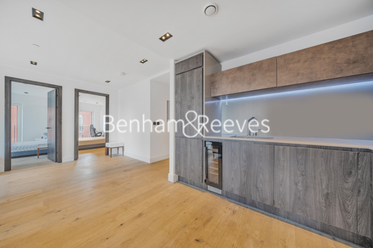 2  bedrooms flat to rent in Keybridge Capital, Exchange Gardens, SW8-image 12