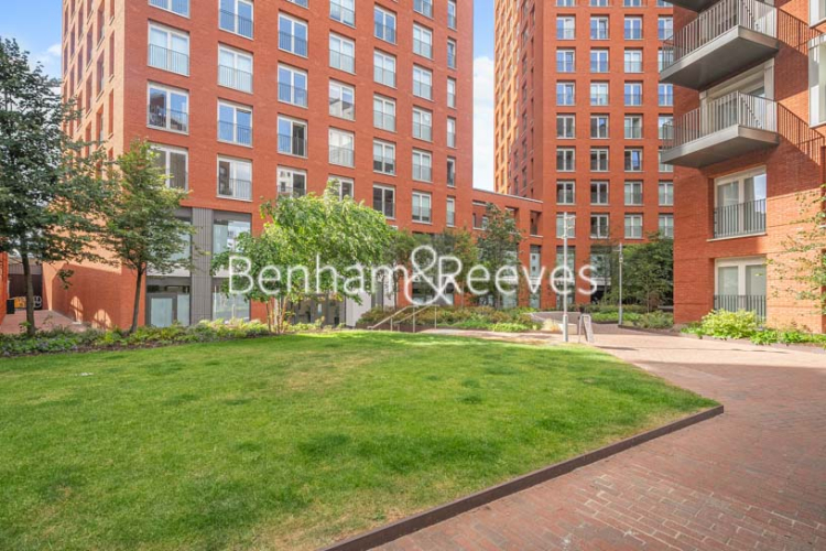 2  bedrooms flat to rent in Keybridge Capital, Exchange Gardens, SW8-image 14