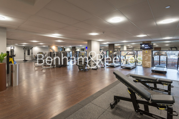 2  bedrooms flat to rent in Ponton Road, Madeira Tower, SW11-image 7