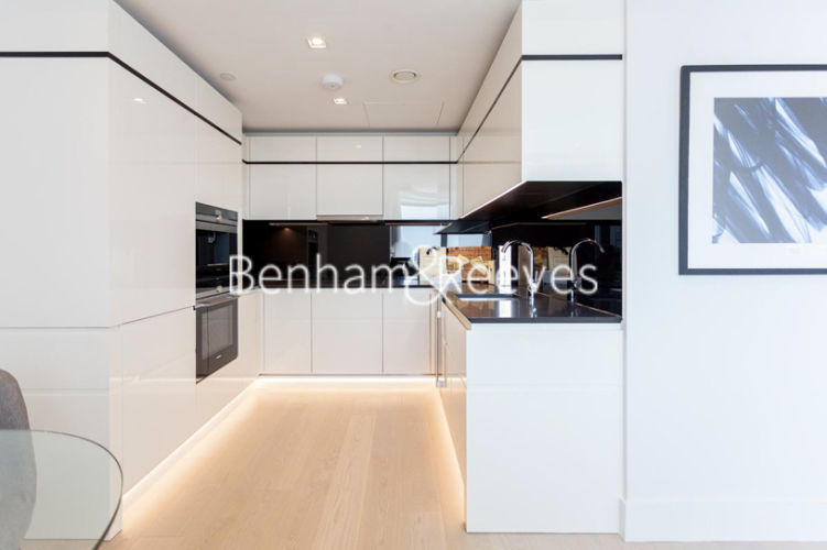1  bedroom flat to rent in The Corniche, Albert Embankment, SE1-image 2