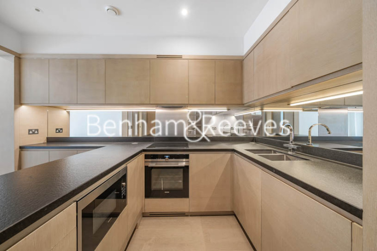 2  bedrooms flat to rent in Legacy Building, Viaduct Gardens, SW11-image 2