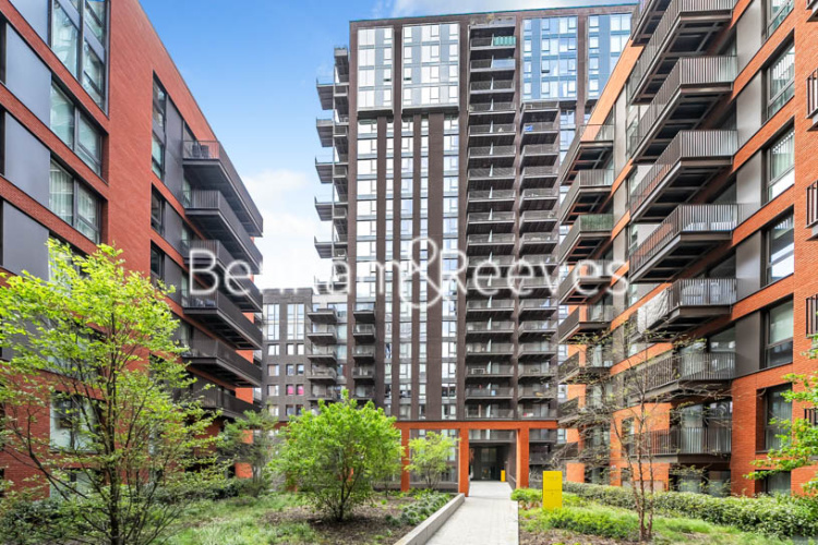 2  bedrooms flat to rent in Legacy Building, Viaduct Gardens, SW11-image 20