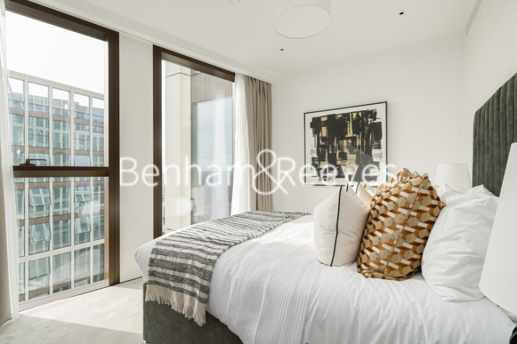 3  bedrooms flat to rent in One Thames City, Carnation way, SW8-image 4