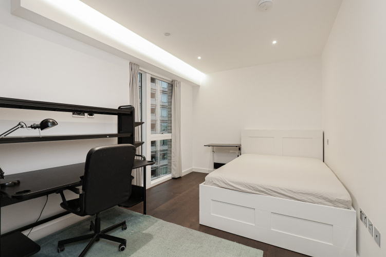 2  bedrooms flat to rent in Denver Building, Malthouse Road, SW11-image 11