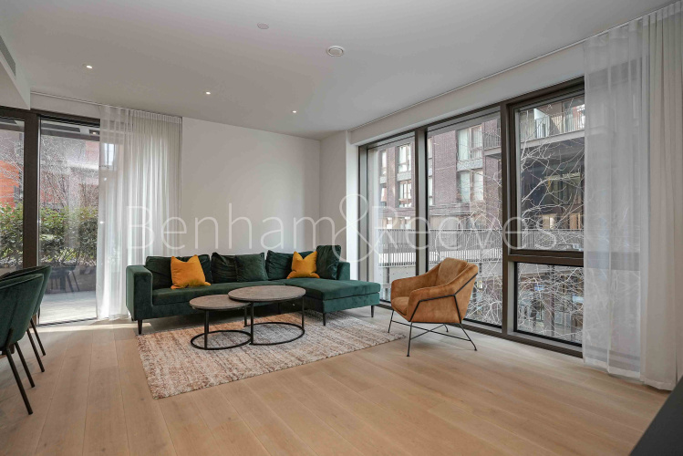2  bedrooms flat to rent in The Modern, Viaduct Gardens, SW11-image 1