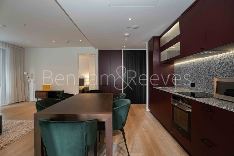 2  bedrooms flat to rent in The Modern, Viaduct Gardens, SW11-image 2